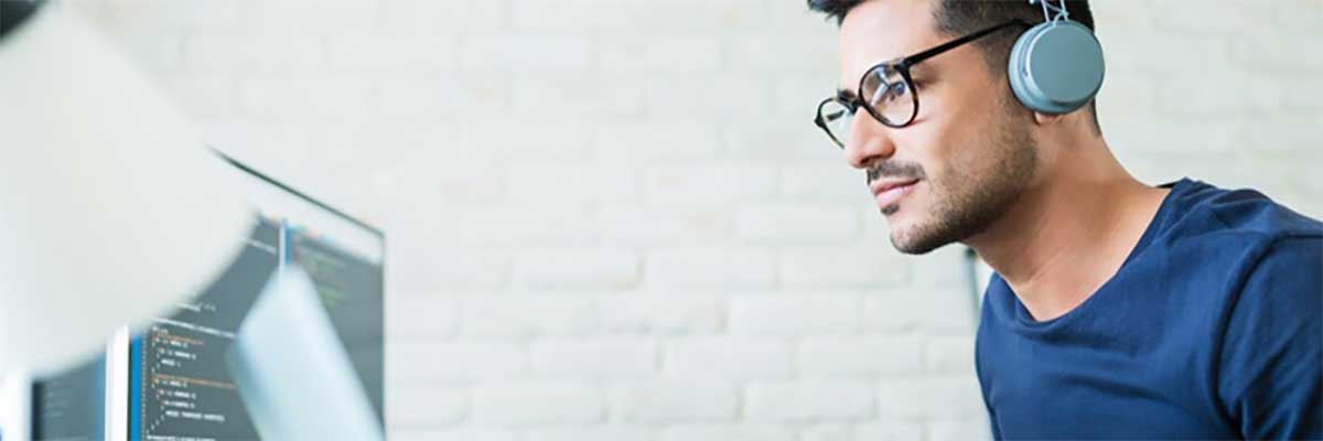 Article Softwareontwikkelaar gaat werken op afstand Image