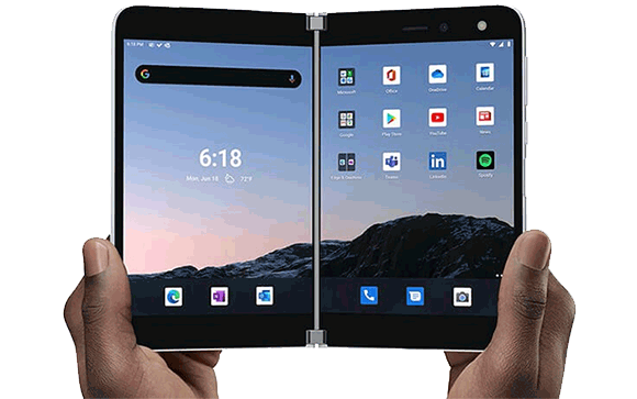 Surface Duo uitgeklapt in de hand gehouden